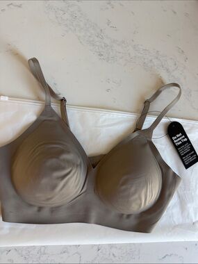 EBY Relief Bra Color Fallen Rock Women’s Size Medium NWT